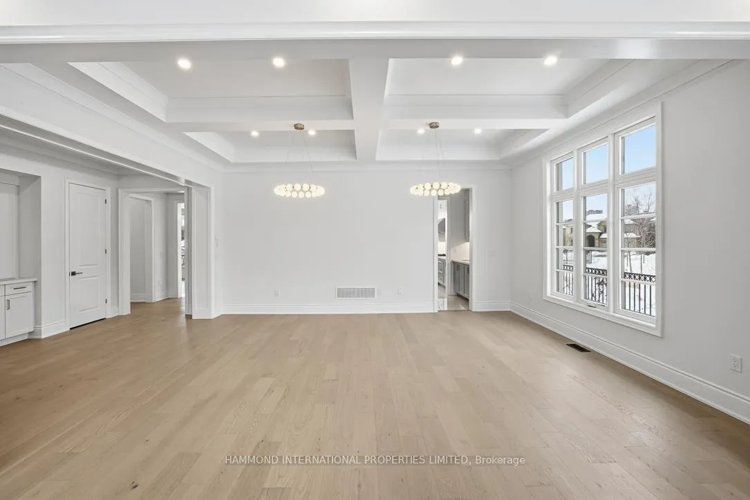 Photo 14 of 9 Lonergan Crescent, North York, Bayview Woods-Steeles — HOMEH