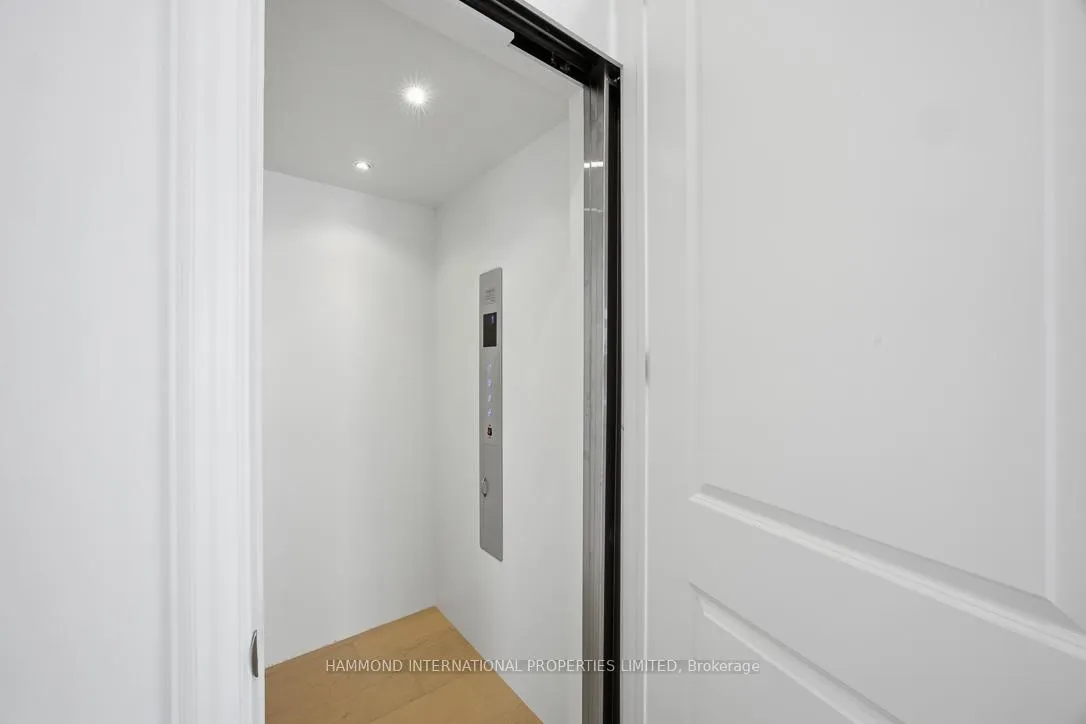 Photo 26 of 9 Lonergan Crescent, North York, Bayview Woods-Steeles — HOMEH