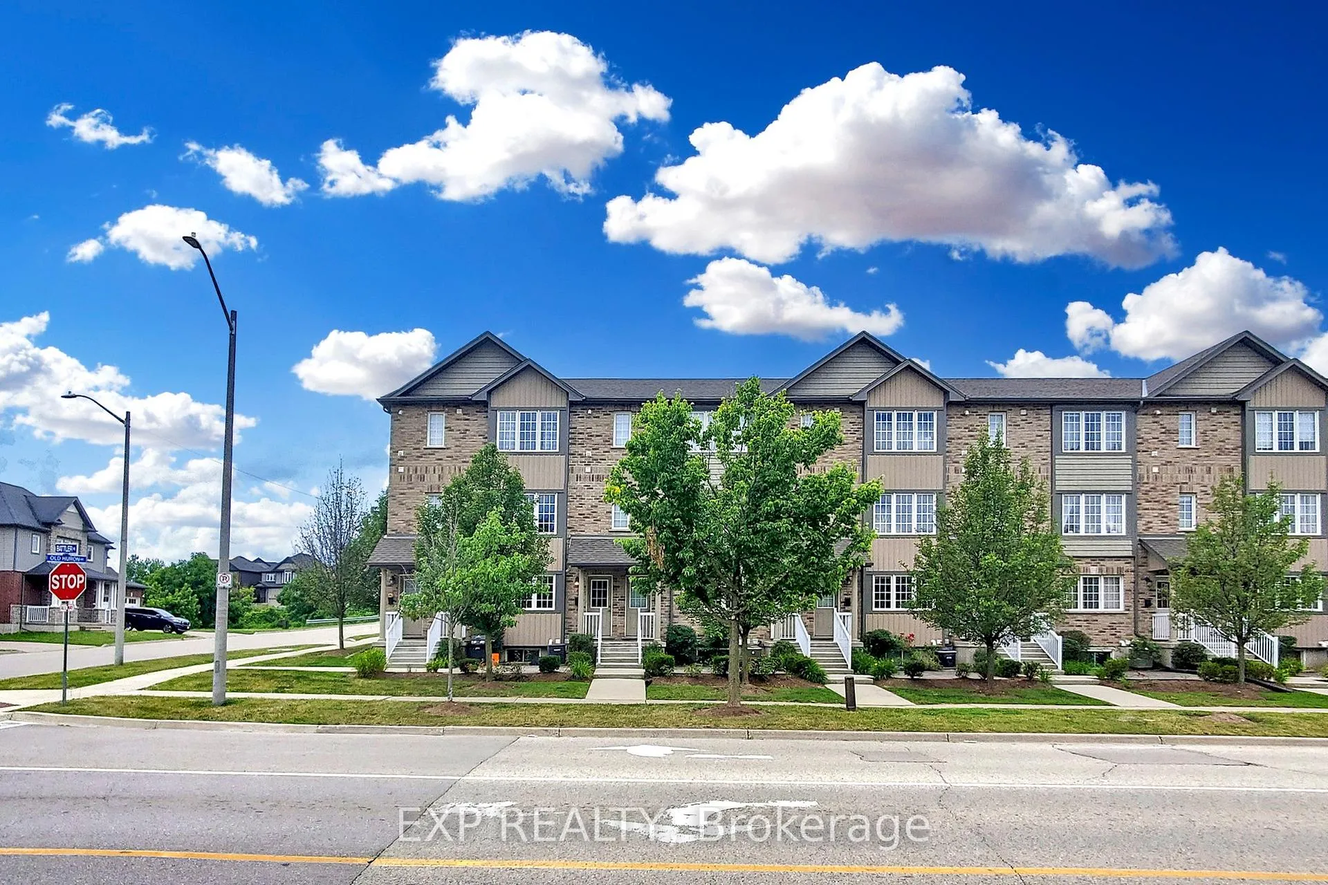 Photo 1 of Unit 3, 275 Old Huron Road, Kitchener, Brigadoon — HOMEH