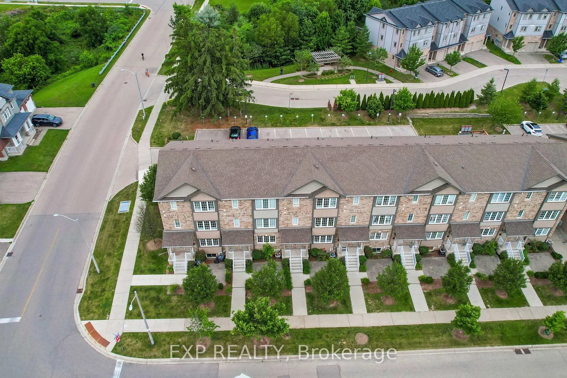Photo 2 of Unit 3, 275 Old Huron Road, Kitchener, Brigadoon — HOMEH