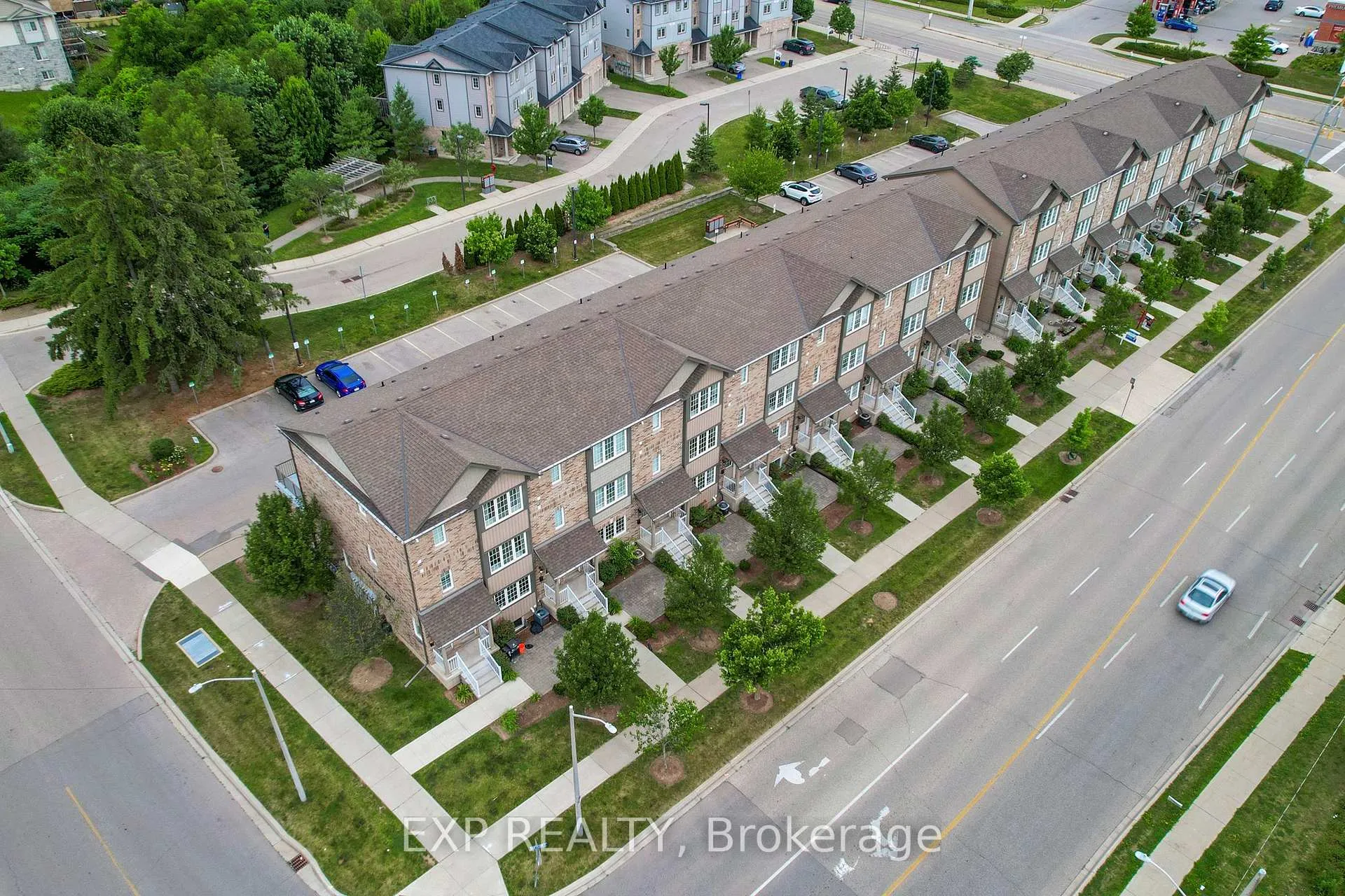 Photo 4 of Unit 3, 275 Old Huron Road, Kitchener, Brigadoon — HOMEH