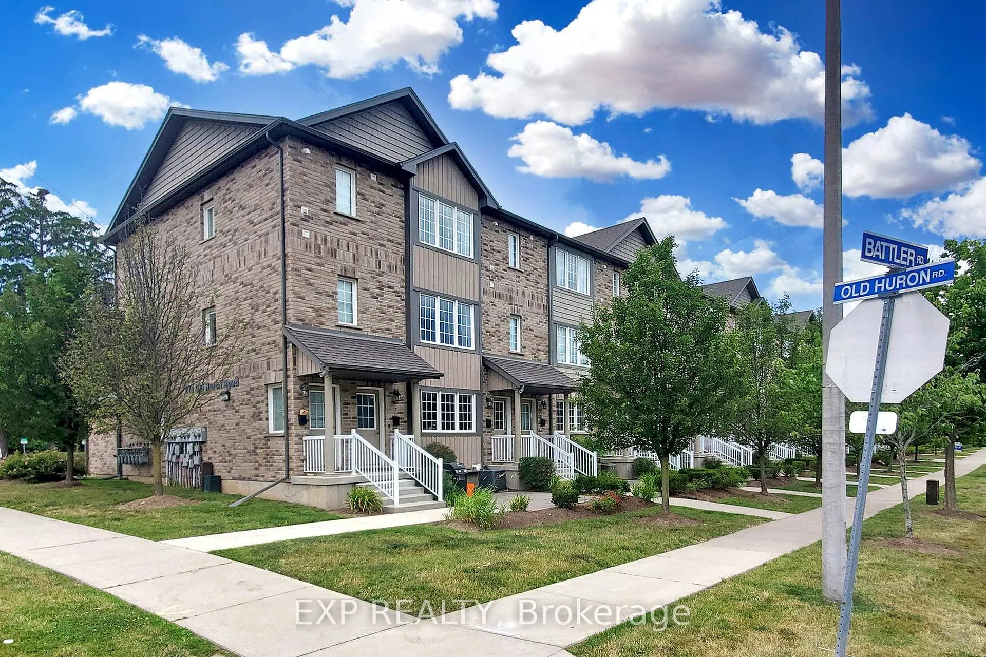 Photo 7 of Unit 3, 275 Old Huron Road, Kitchener, Brigadoon — HOMEH