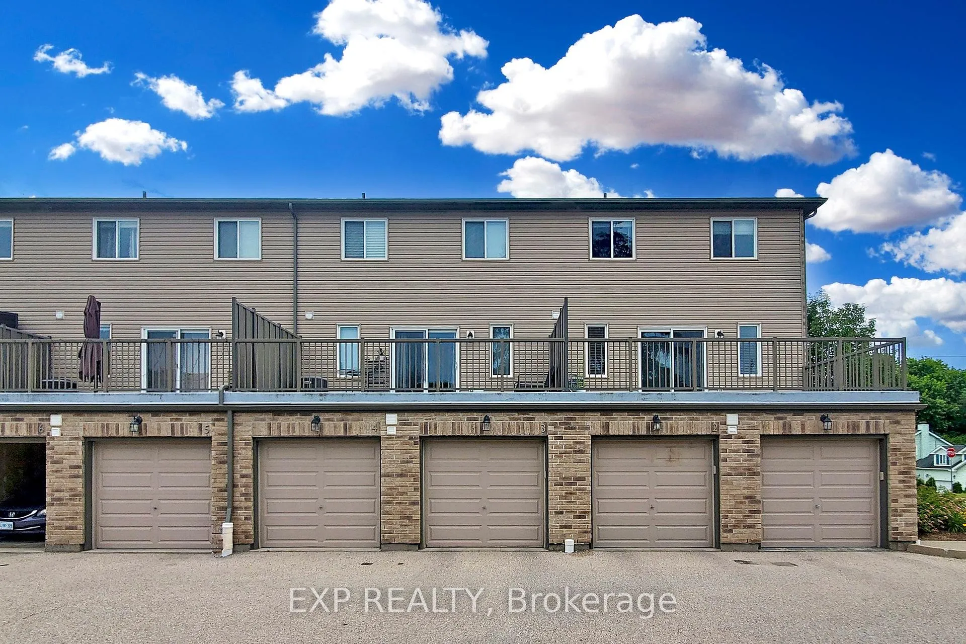 Photo 38 of Unit 3, 275 Old Huron Road, Kitchener, Brigadoon — HOMEH