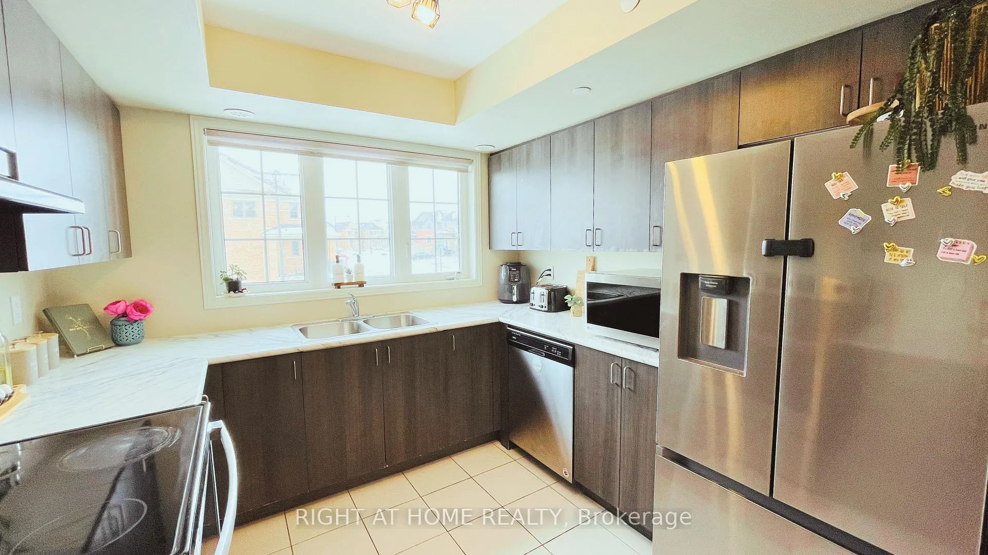 Photo 7 of 2372 Chevron Prince Path, Oshawa, Kedron — HOMEH