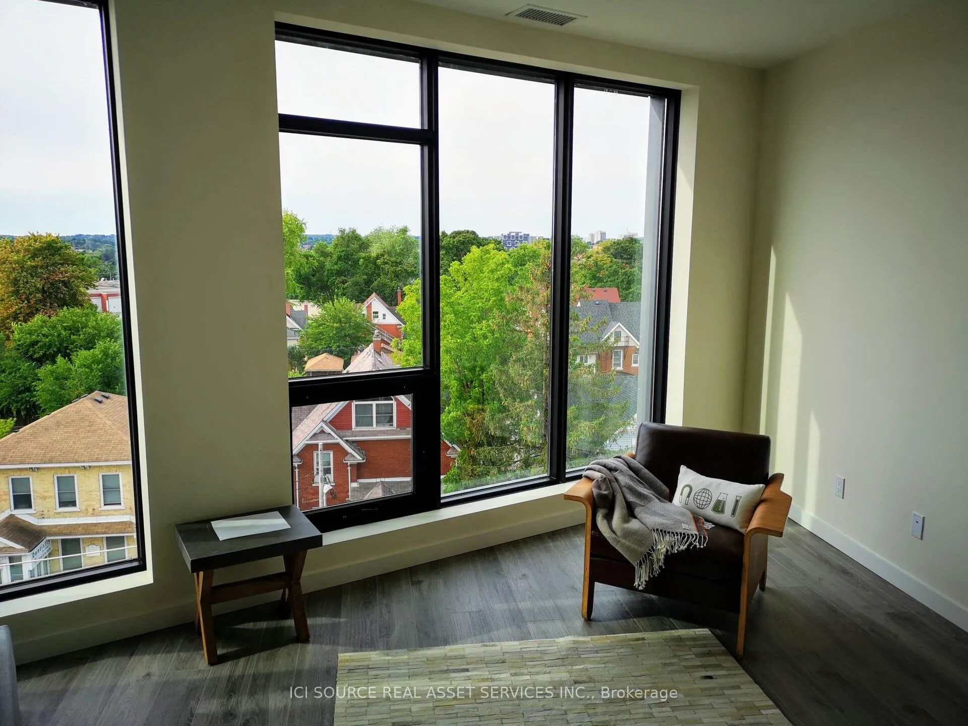 Photo 6 of Unit 506, 690 King Street W, Kitchener — HOMEH