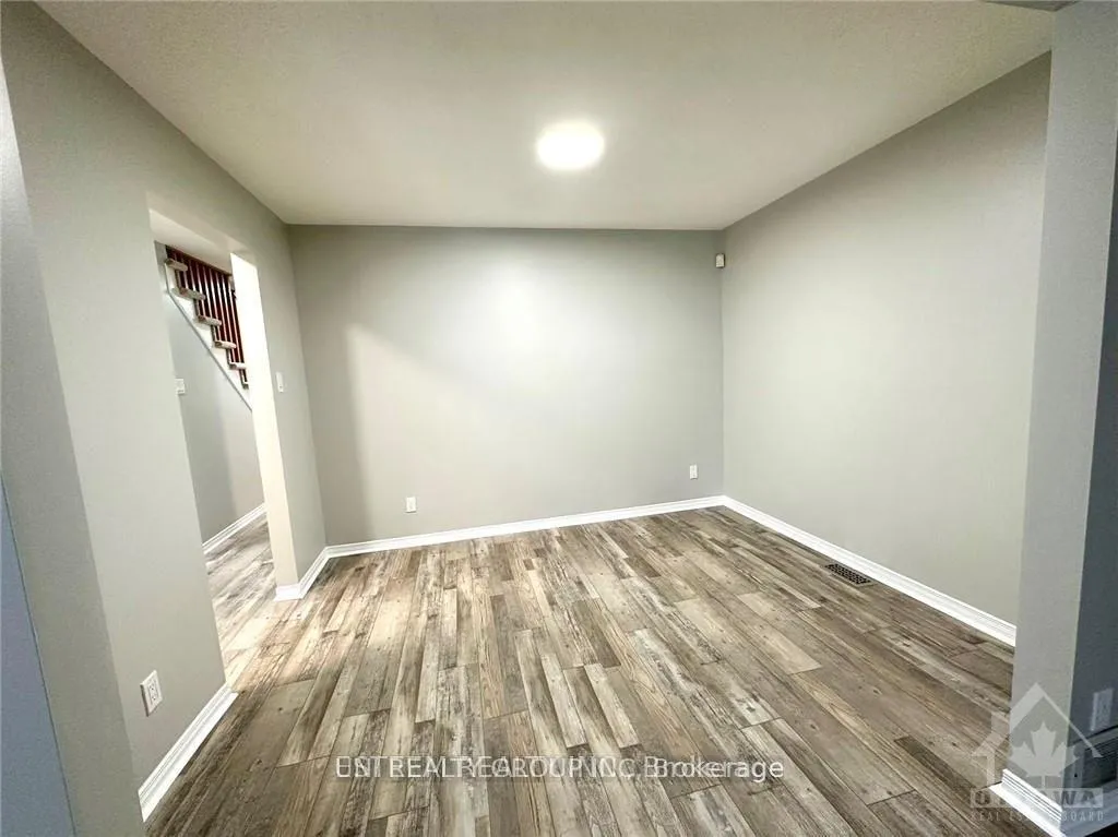 Photo 3 of 1464 Baseline Road, Ottawa, Meadowlands/St. Claire Gardens — HOMEH