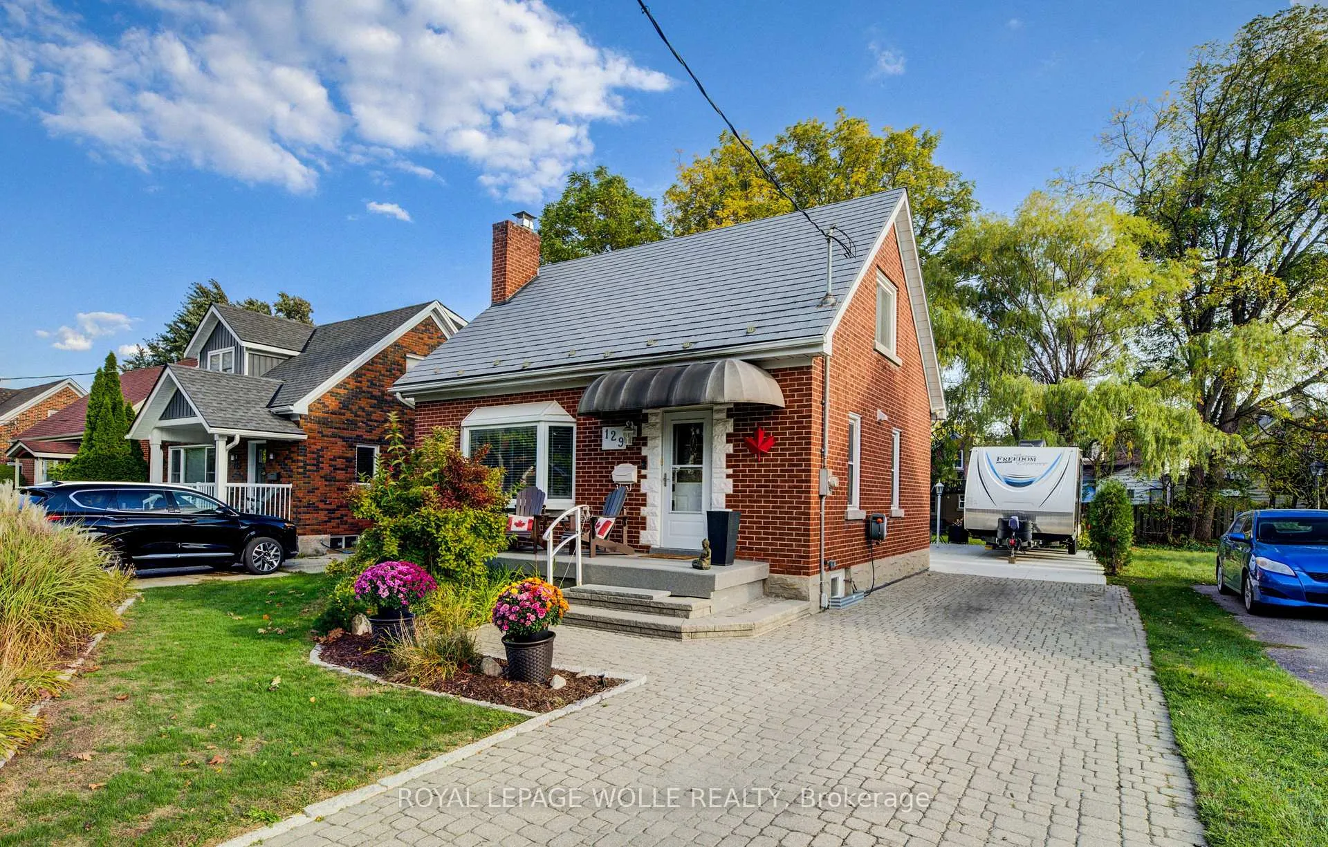 Photo 2 of 129 Talbot Street, Kitchener — HOMEH
