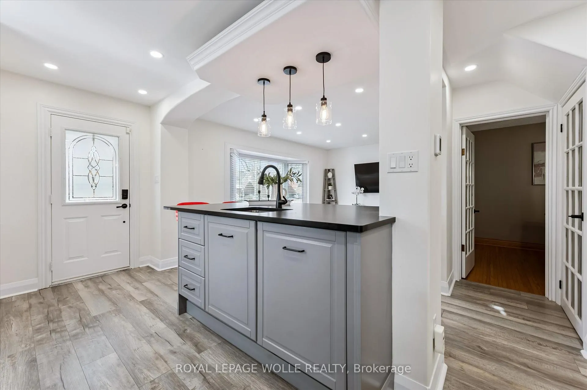 Photo 11 of 129 Talbot Street, Kitchener — HOMEH