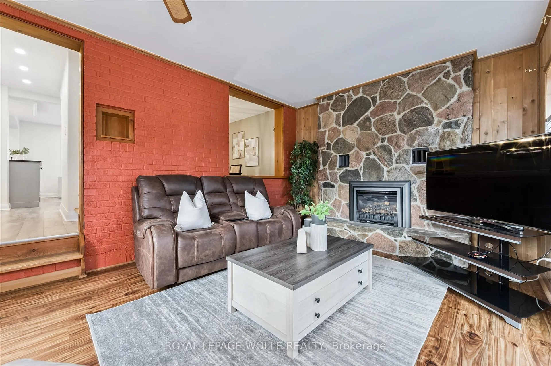 Photo 16 of 129 Talbot Street, Kitchener — HOMEH