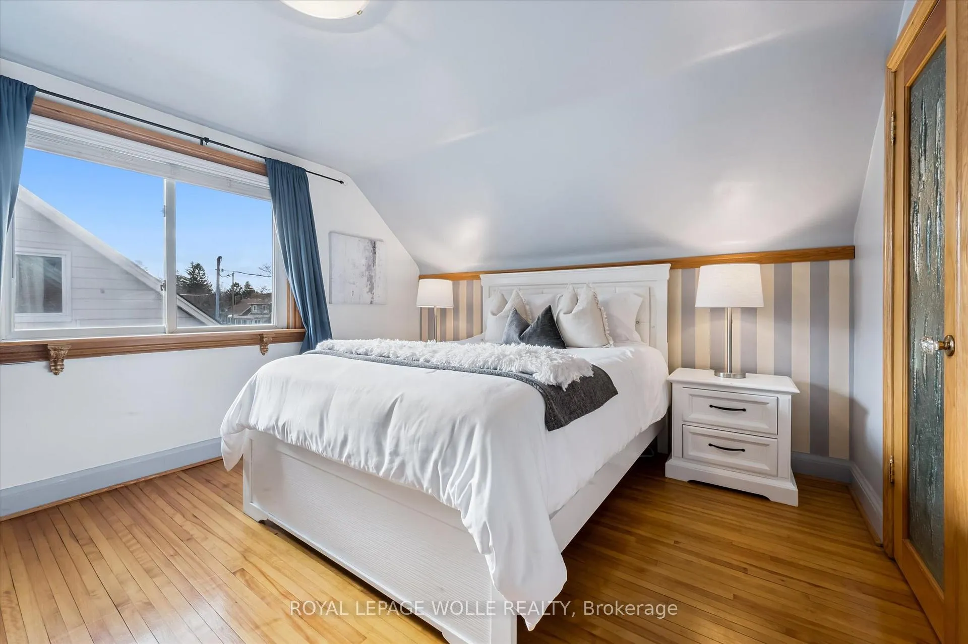 Photo 18 of 129 Talbot Street, Kitchener — HOMEH