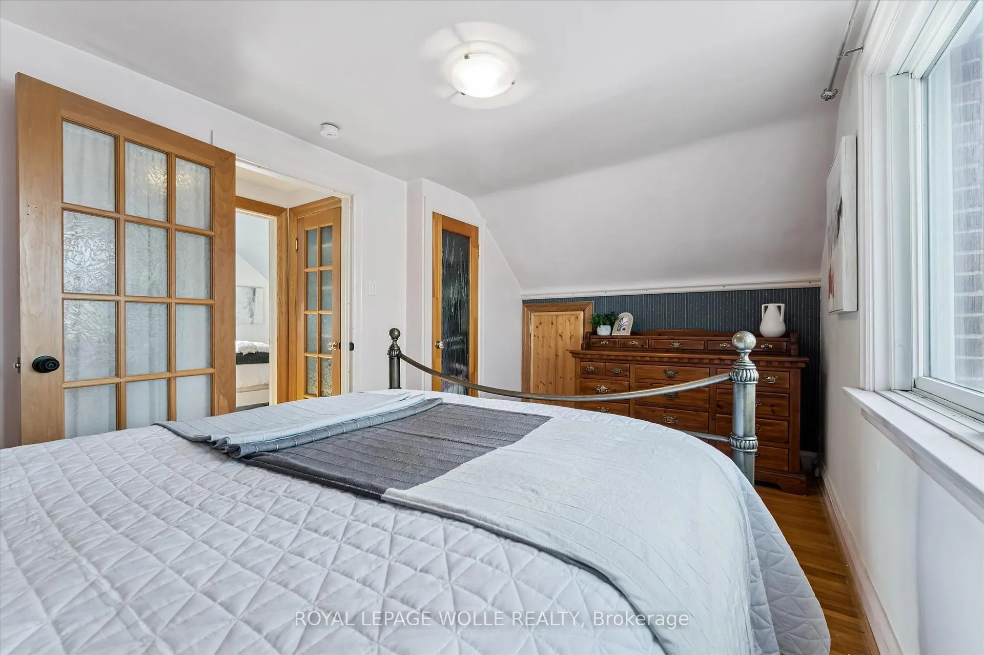 Photo 22 of 129 Talbot Street, Kitchener — HOMEH