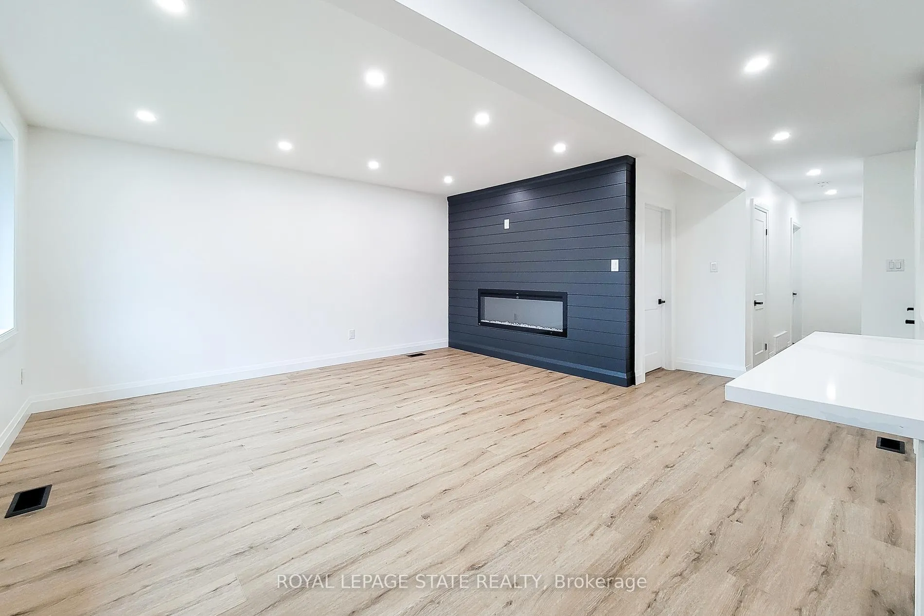 Photo 13 of 53 Winchester Boulevard, Hamilton, Hampton Heights — HOMEH