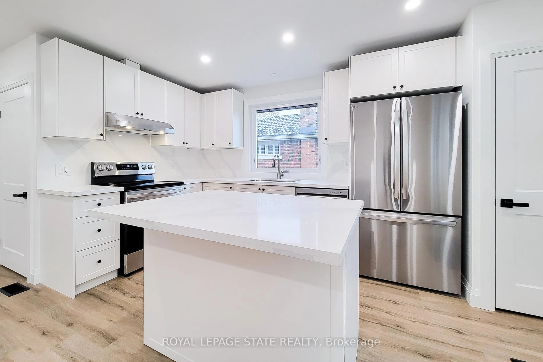 Photo 16 of 53 Winchester Boulevard, Hamilton, Hampton Heights — HOMEH