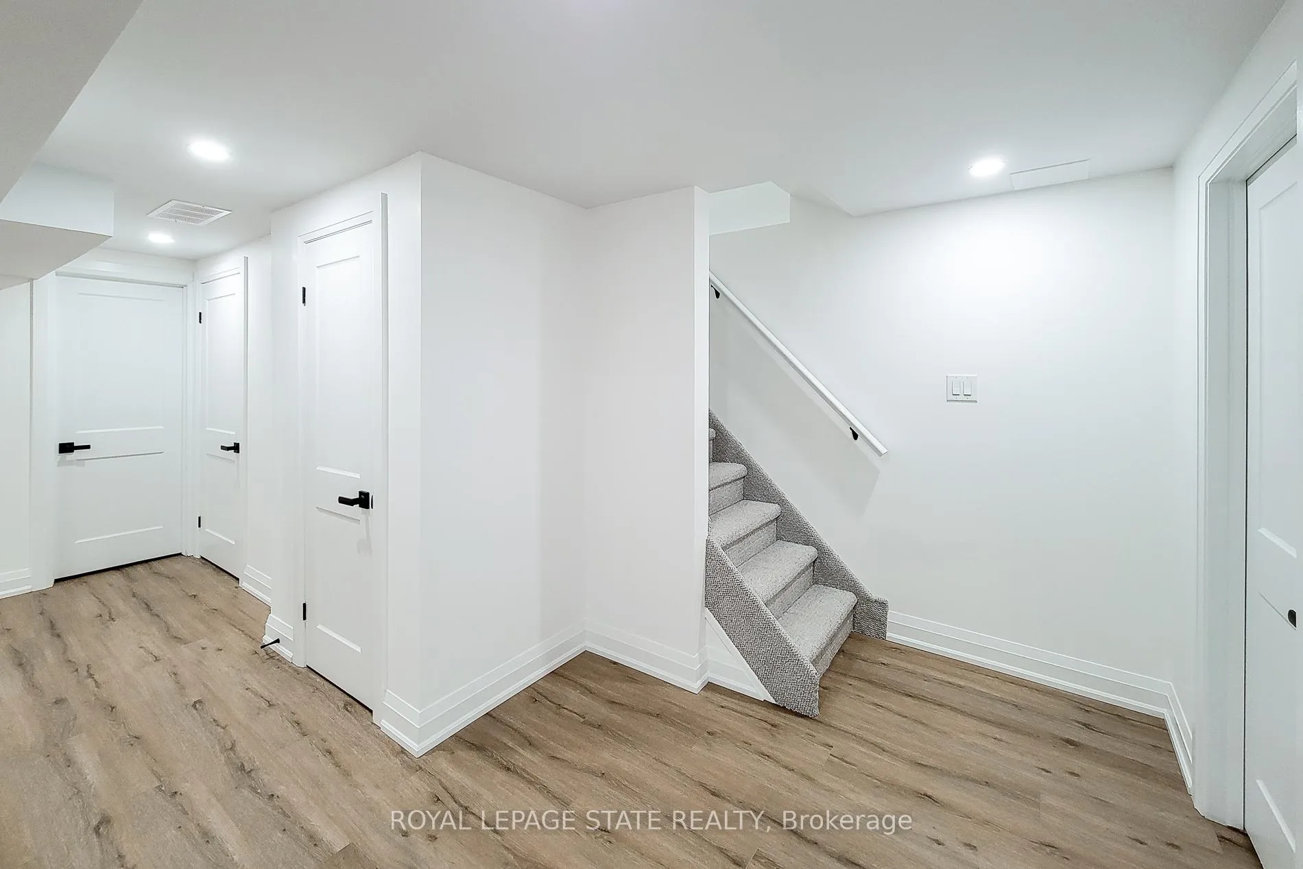 Photo 32 of 53 Winchester Boulevard, Hamilton, Hampton Heights — HOMEH
