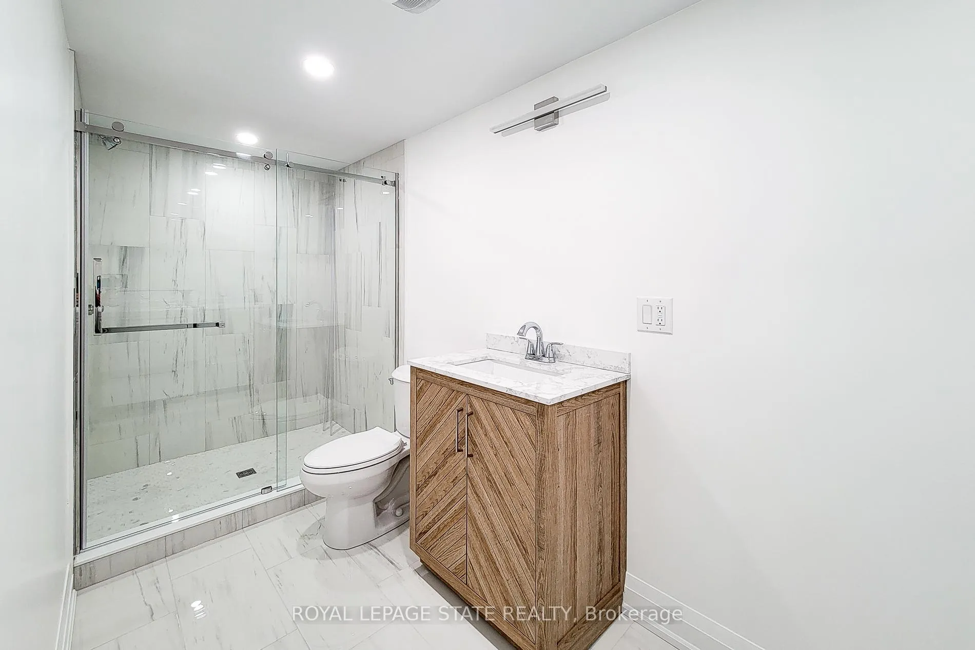 Photo 36 of 53 Winchester Boulevard, Hamilton, Hampton Heights — HOMEH