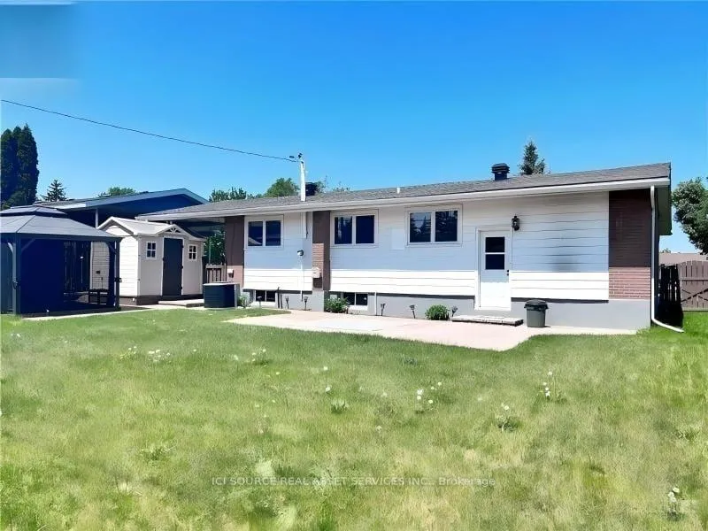 Photo 19 of 8 Vanson Avenue, Ottawa, City View/Skyline/Fisher Heights/Parkwood Hills — HOMEH