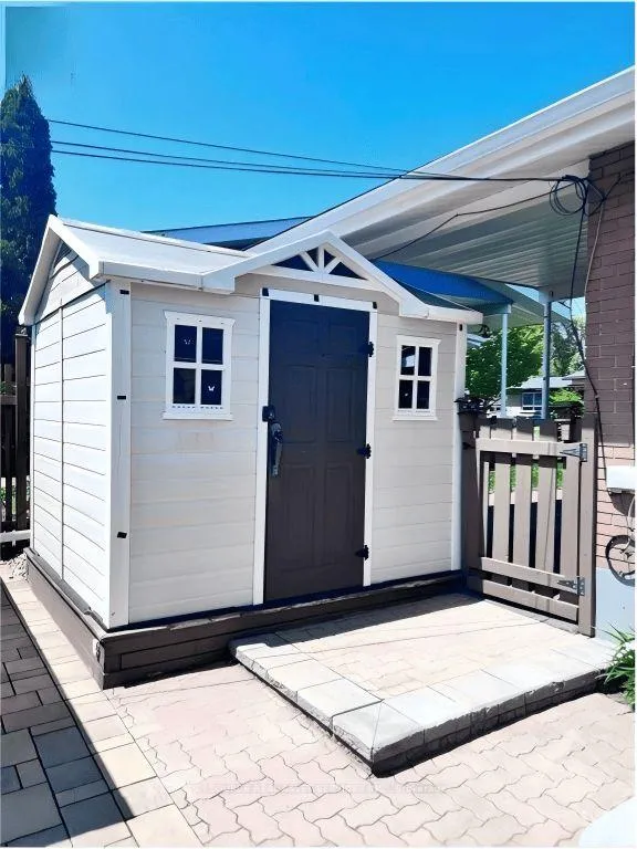 Photo 21 of 8 Vanson Avenue, Ottawa, City View/Skyline/Fisher Heights/Parkwood Hills — HOMEH