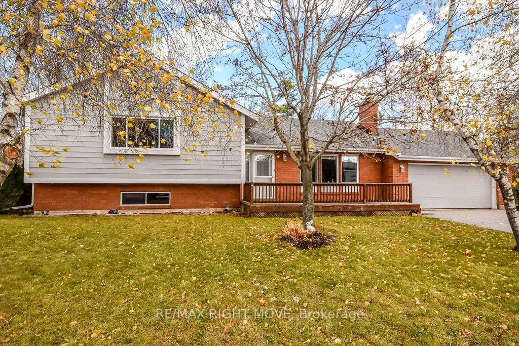 Front of 3811 Leo Crescent