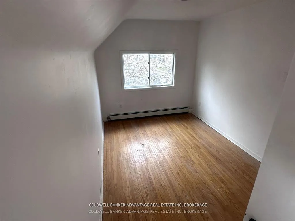 Photo 12 of 44 Albert Street, Welland, Welland Downtown — HOMEH