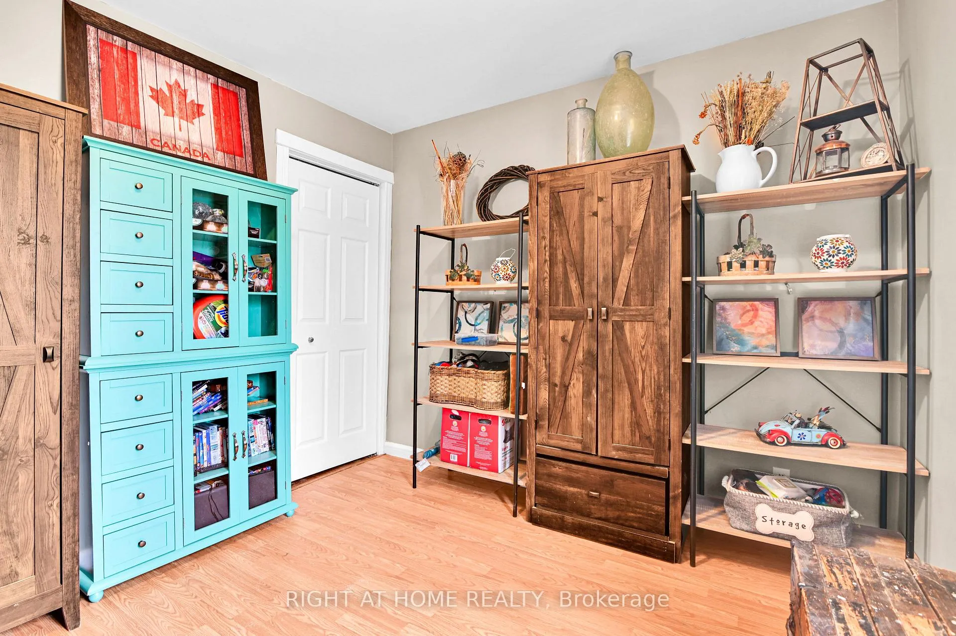Photo 15 of 541 Albert Street, North Dundas, Winchester — HOMEH