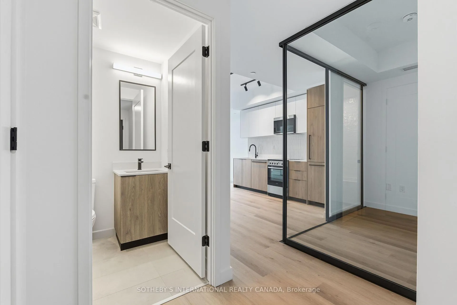 Photo 3 of Unit 321, 1635 Military Trail, Scarborough, Centennial Scarborough — HOMEH