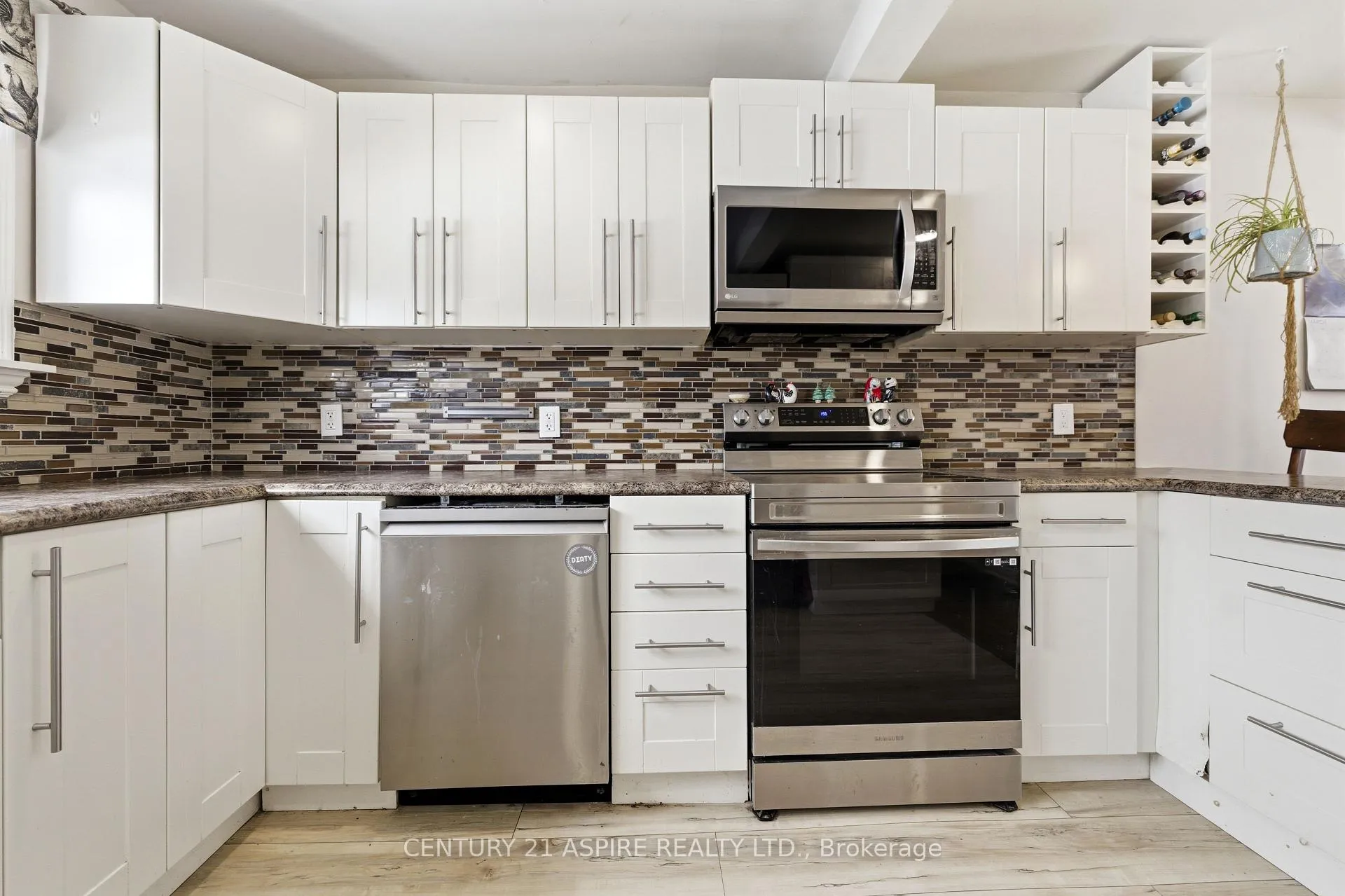 Photo 16 of 212 Schwanz Road, Petawawa — HOMEH