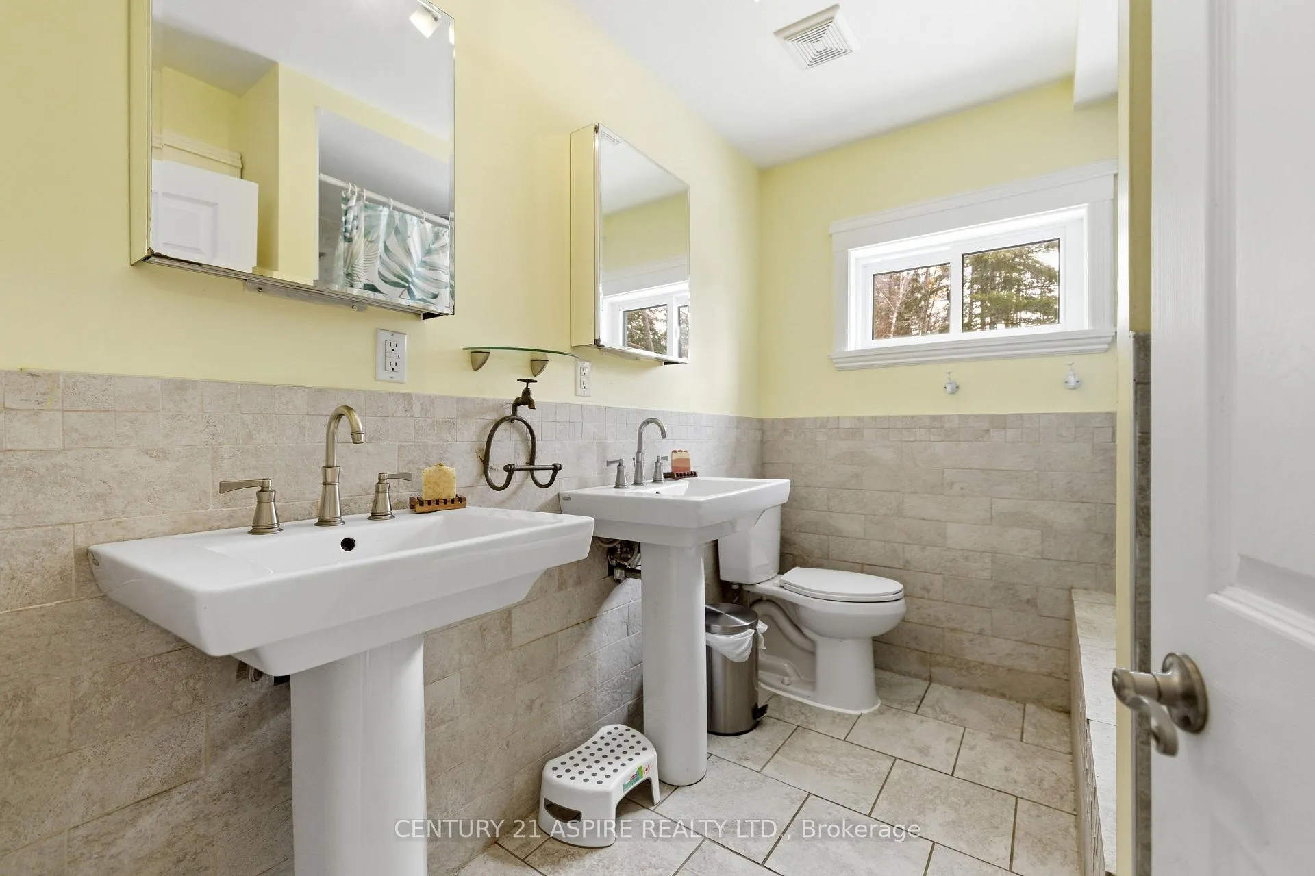Photo 24 of 212 Schwanz Road, Petawawa — HOMEH