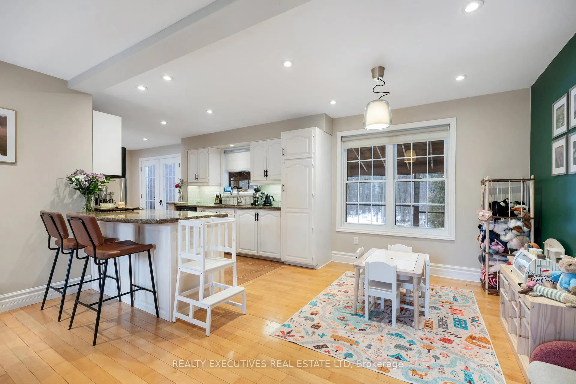 Photo 7 of 11943 Forest Hill Road, North Dundas, North Dundas (Mountain) Twp — HOMEH