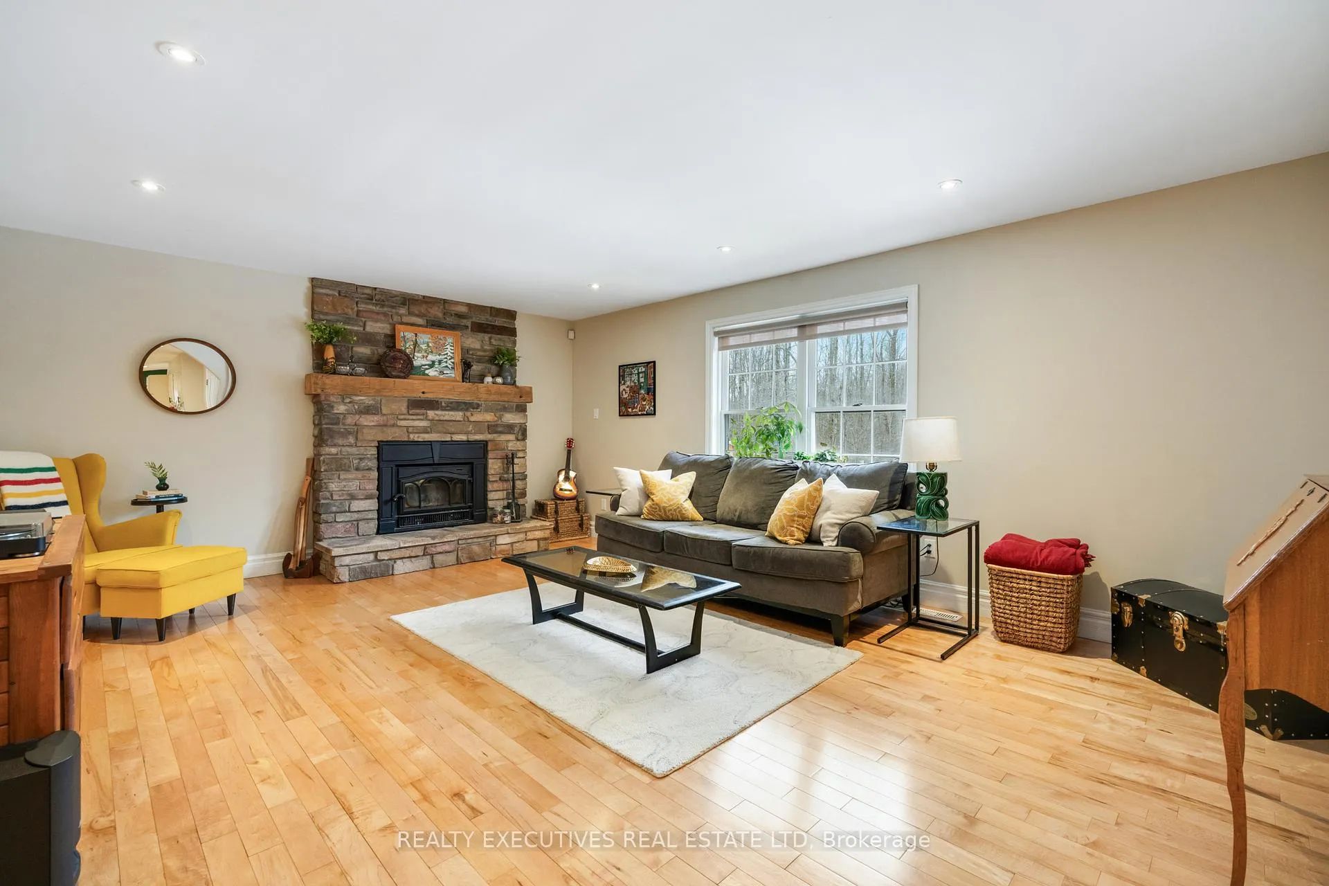Photo 12 of 11943 Forest Hill Road, North Dundas, North Dundas (Mountain) Twp — HOMEH