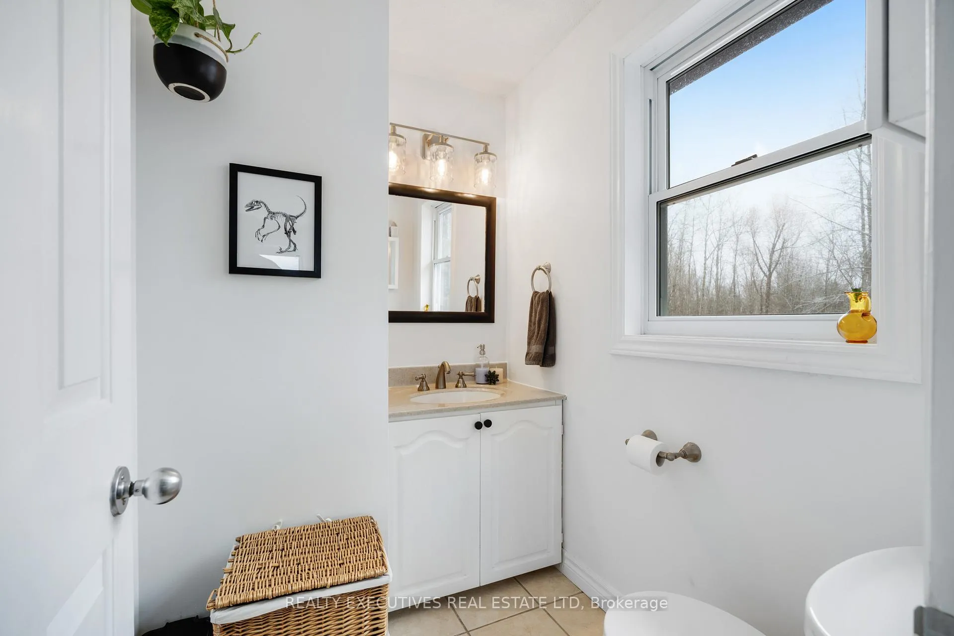 Photo 16 of 11943 Forest Hill Road, North Dundas, North Dundas (Mountain) Twp — HOMEH