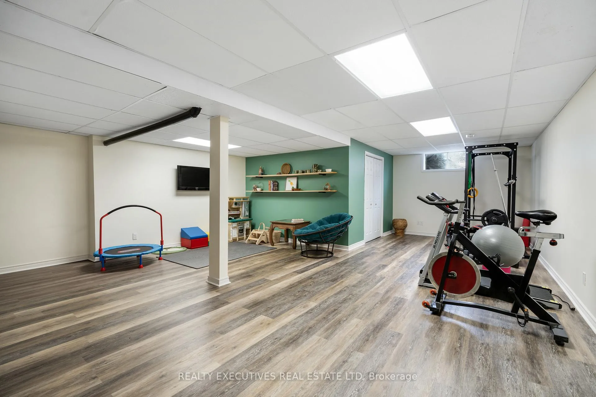 Photo 22 of 11943 Forest Hill Road, North Dundas, North Dundas (Mountain) Twp — HOMEH