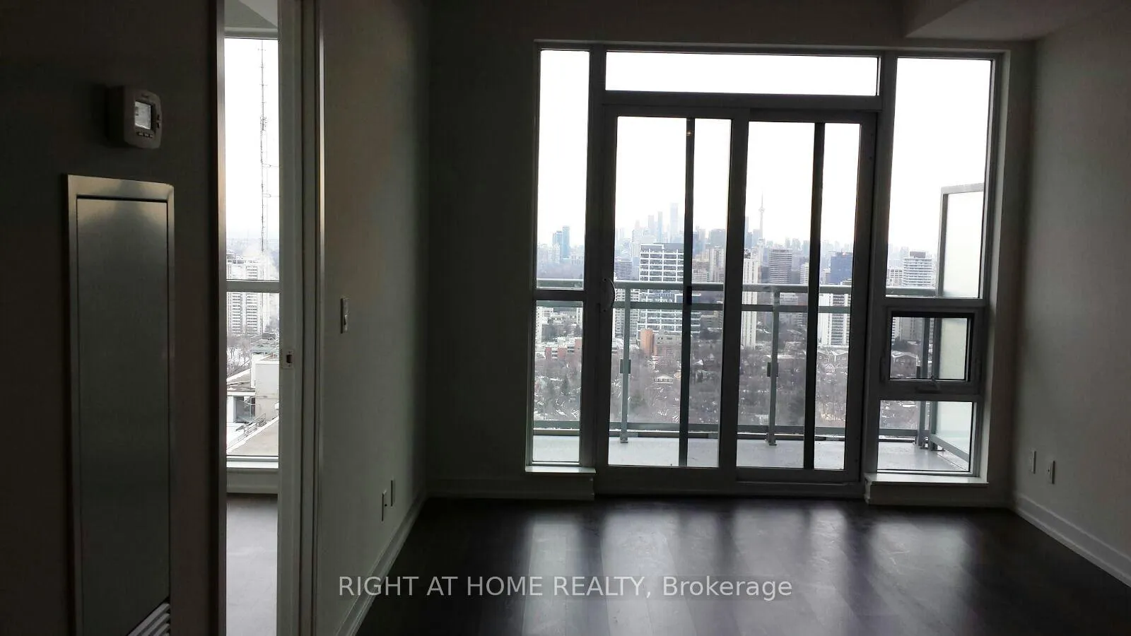 Photo 7 of Unit 3108, 89 Dunfield Avenue, Toronto, Mount Pleasant West — HOMEH