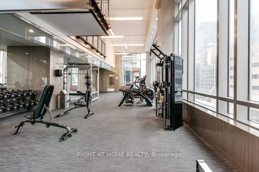 Photo 10 of Unit 3108, 89 Dunfield Avenue, Toronto, Mount Pleasant West — HOMEH