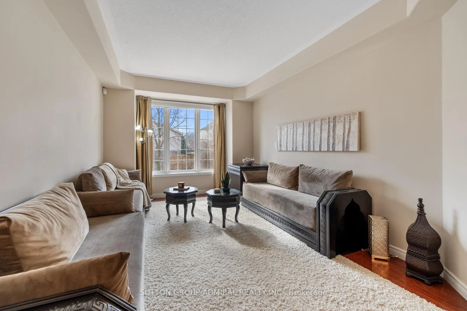 Photo 4 of 303 Winterburg Court, Waterloo — HOMEH
