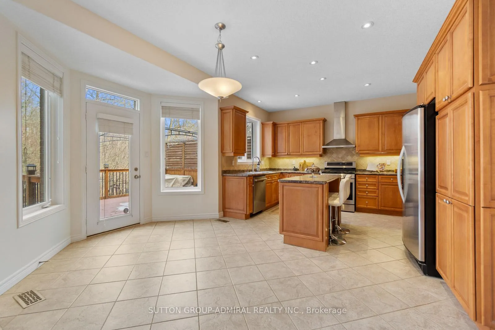 Photo 14 of 303 Winterburg Court, Waterloo — HOMEH