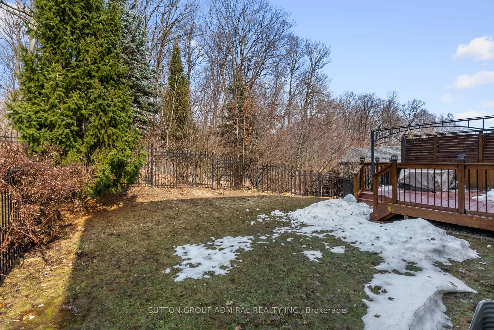 Photo 38 of 303 Winterburg Court, Waterloo — HOMEH