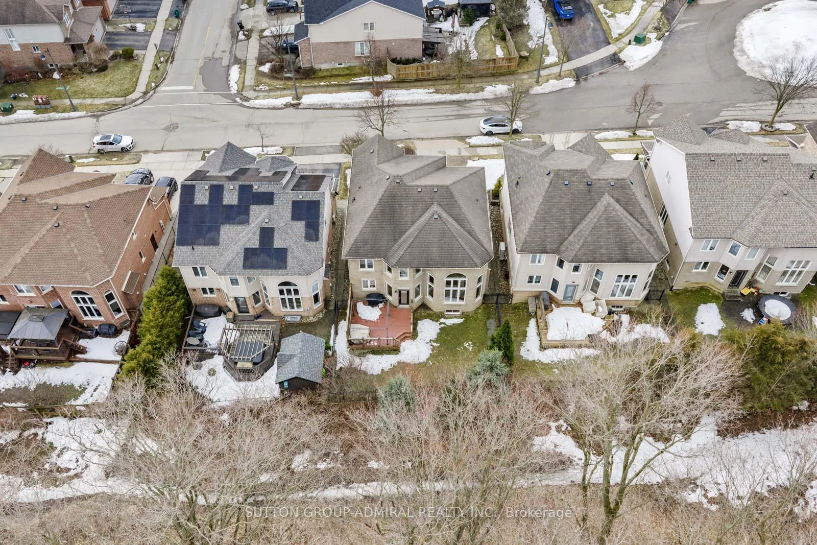 Photo 44 of 303 Winterburg Court, Waterloo — HOMEH