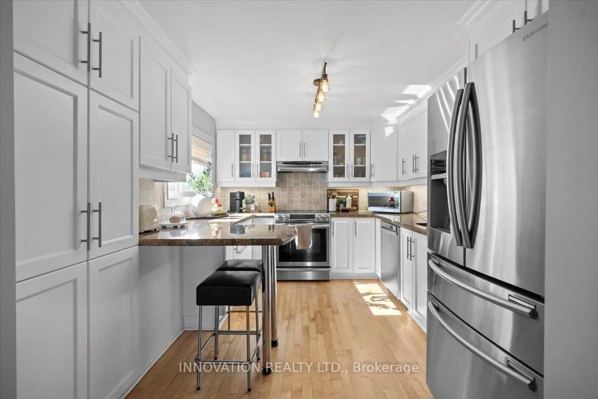 Photo 13 of 574 Cole Avenue, Ottawa, McKellar/Highland — HOMEH