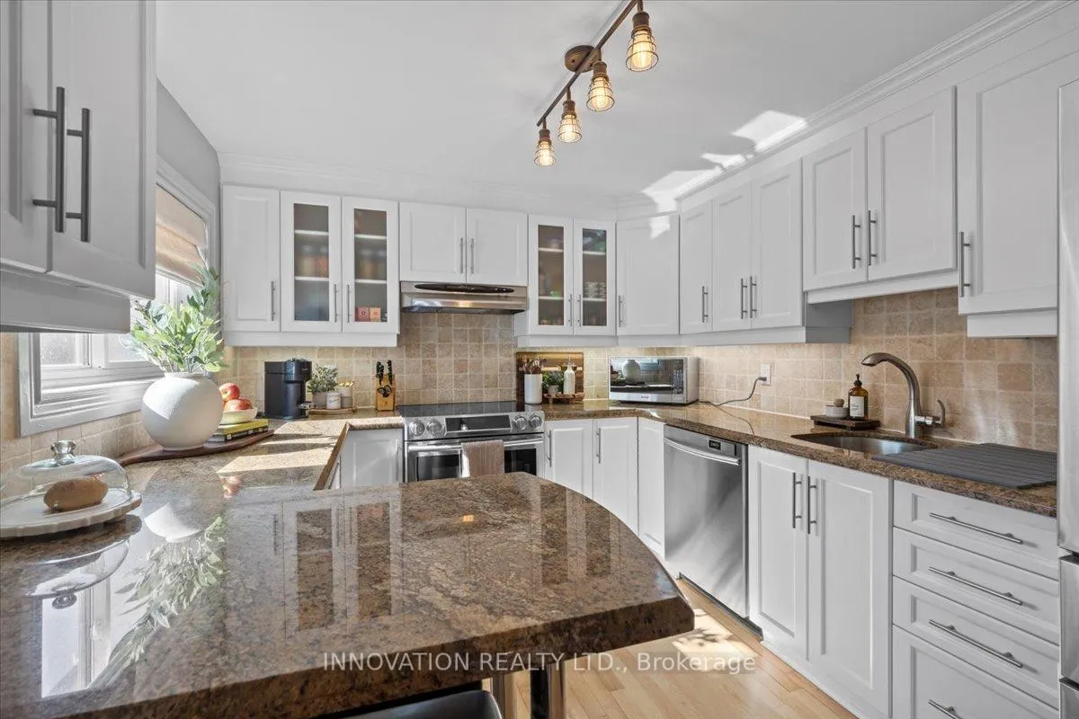 Photo 14 of 574 Cole Avenue, Ottawa, McKellar/Highland — HOMEH