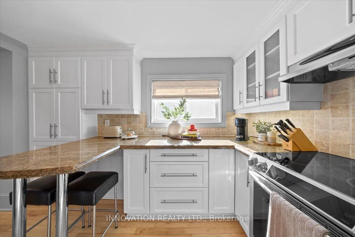 Photo 18 of 574 Cole Avenue, Ottawa, McKellar/Highland — HOMEH