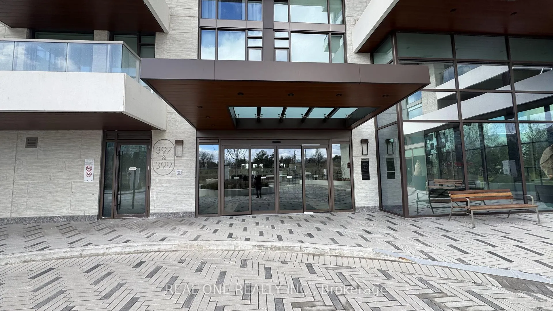 Photo 3 of Unit 401, 397 Royal Orchard Boulevard, Markham, Royal Orchard — HOMEH