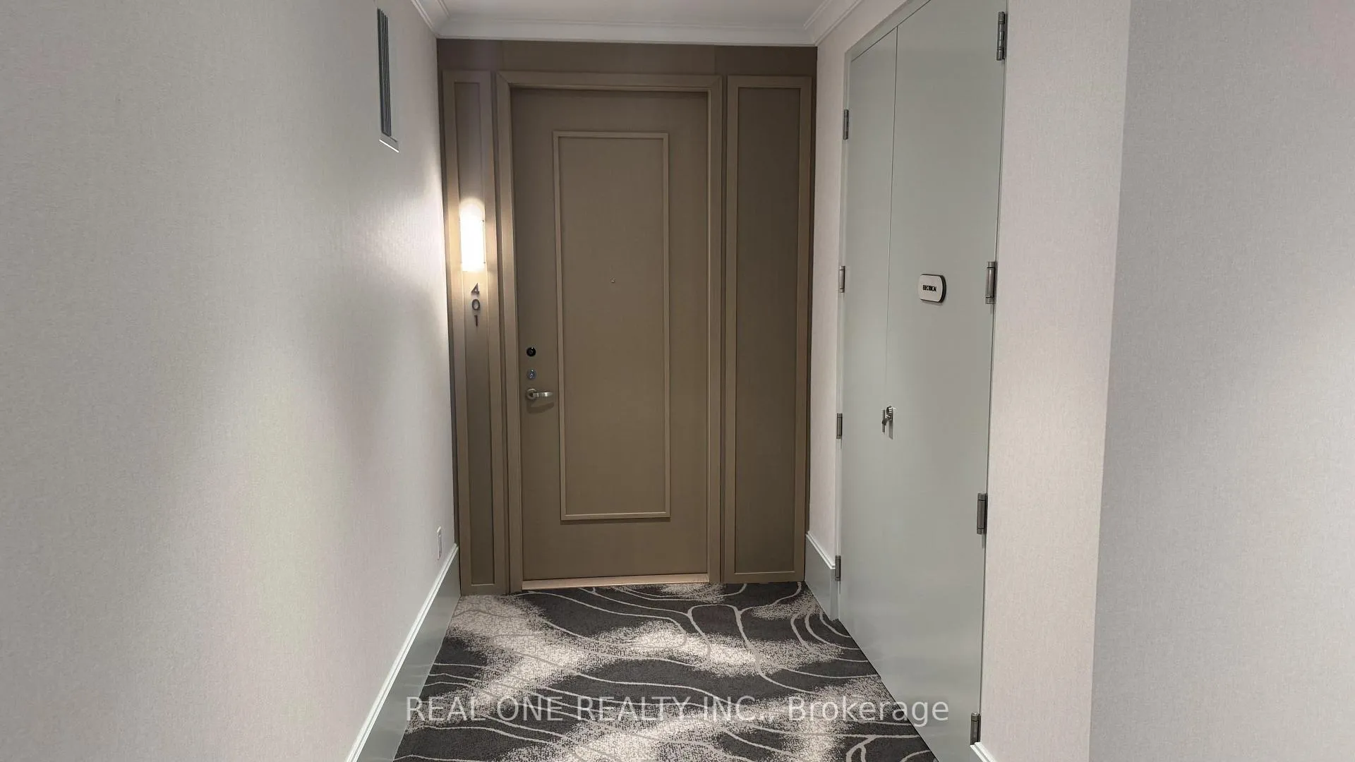 Photo 11 of Unit 401, 397 Royal Orchard Boulevard, Markham, Royal Orchard — HOMEH