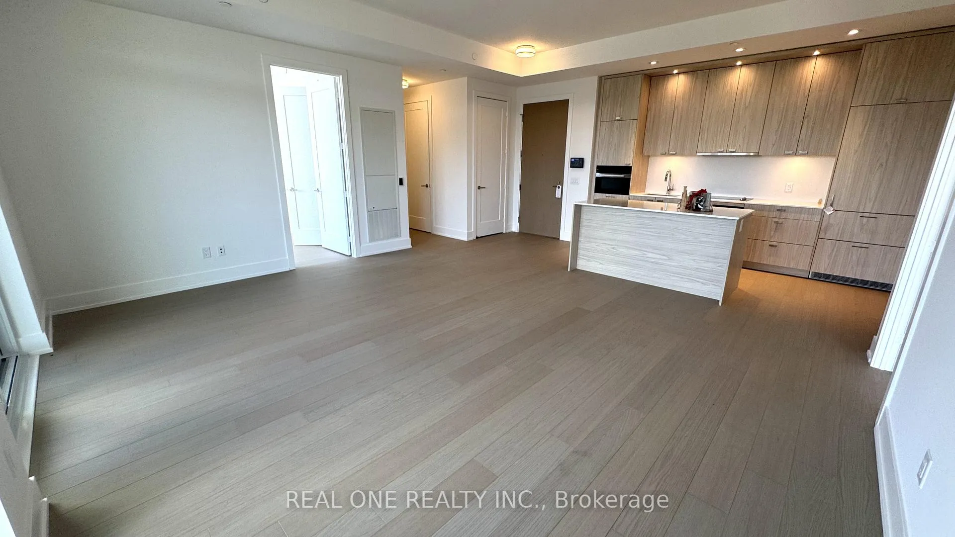 Photo 16 of Unit 401, 397 Royal Orchard Boulevard, Markham, Royal Orchard — HOMEH
