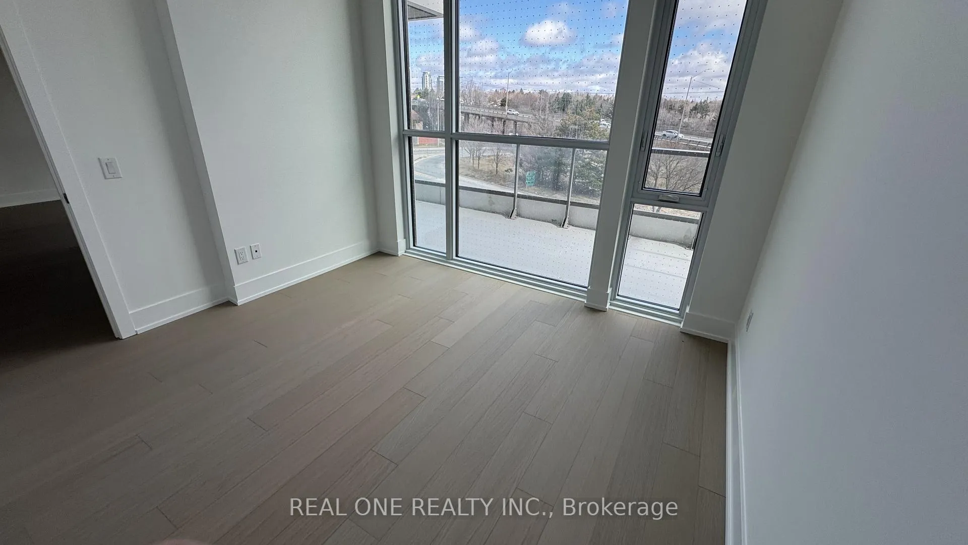 Photo 21 of Unit 401, 397 Royal Orchard Boulevard, Markham, Royal Orchard — HOMEH