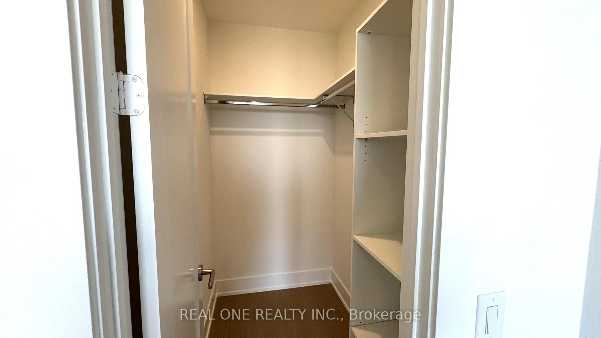Photo 31 of Unit 401, 397 Royal Orchard Boulevard, Markham, Royal Orchard — HOMEH