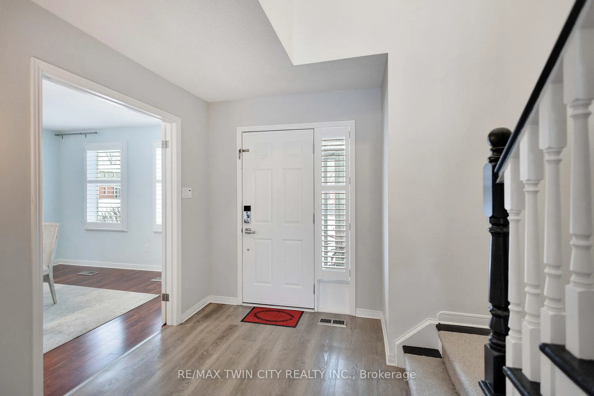 Photo 3 of 21 Riva Ridge, Brantford — HOMEH