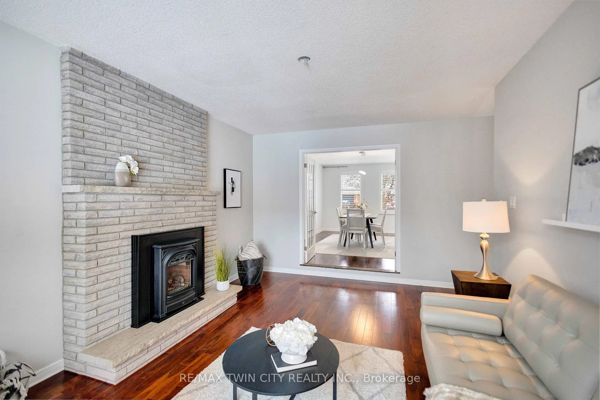 Photo 7 of 21 Riva Ridge, Brantford — HOMEH