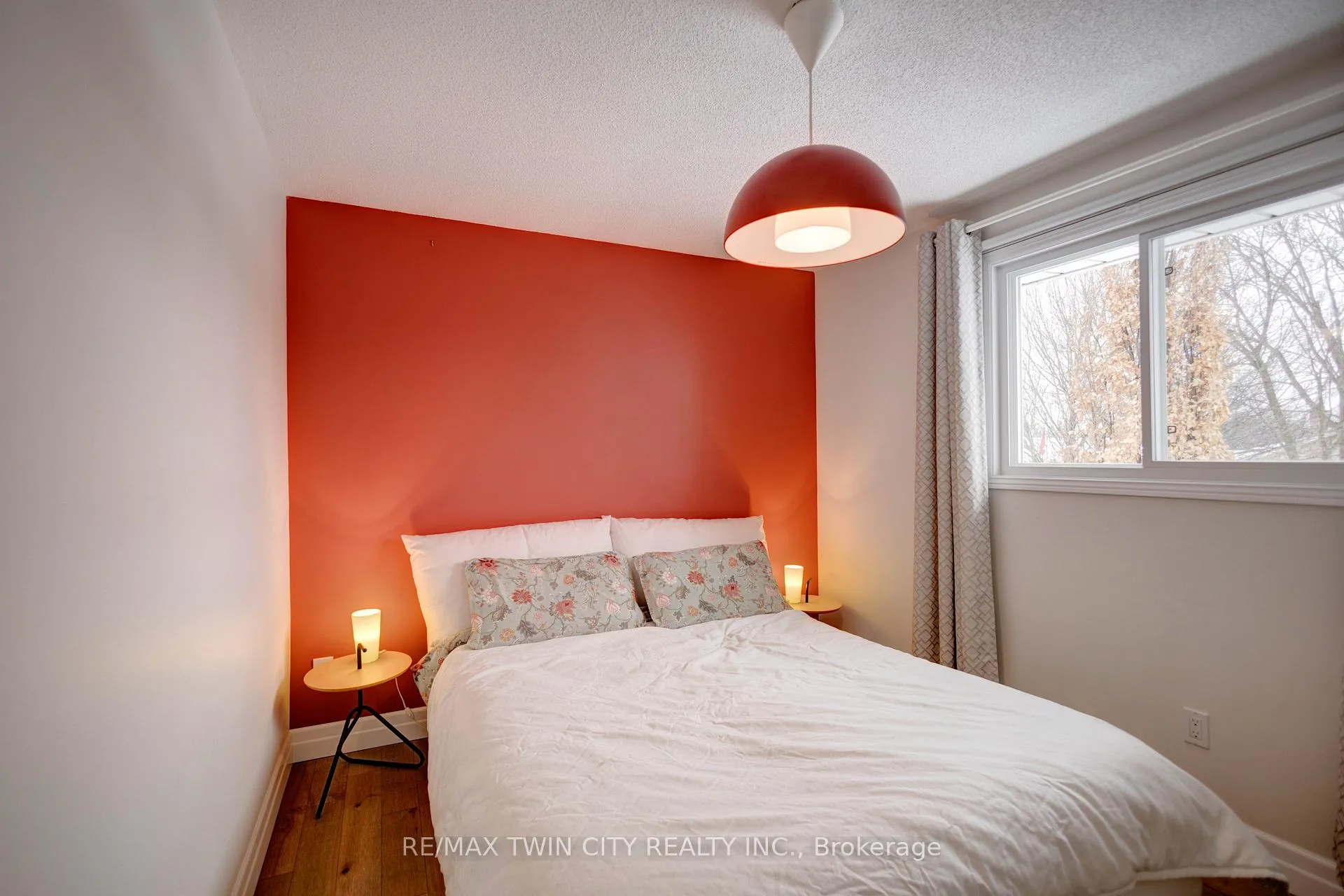 Photo 23 of 21 Riva Ridge, Brantford — HOMEH