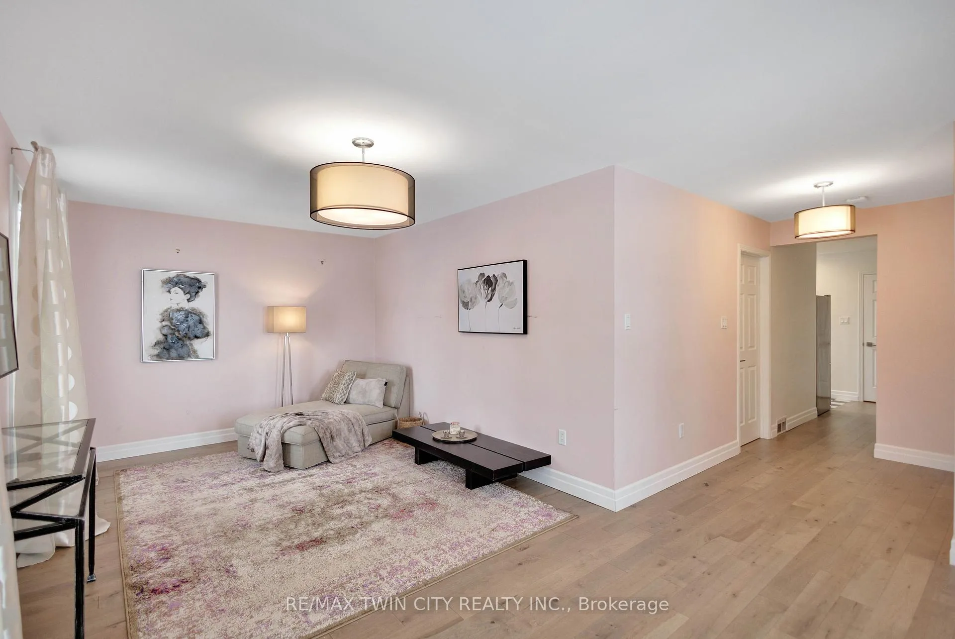 Photo 28 of 21 Riva Ridge, Brantford — HOMEH