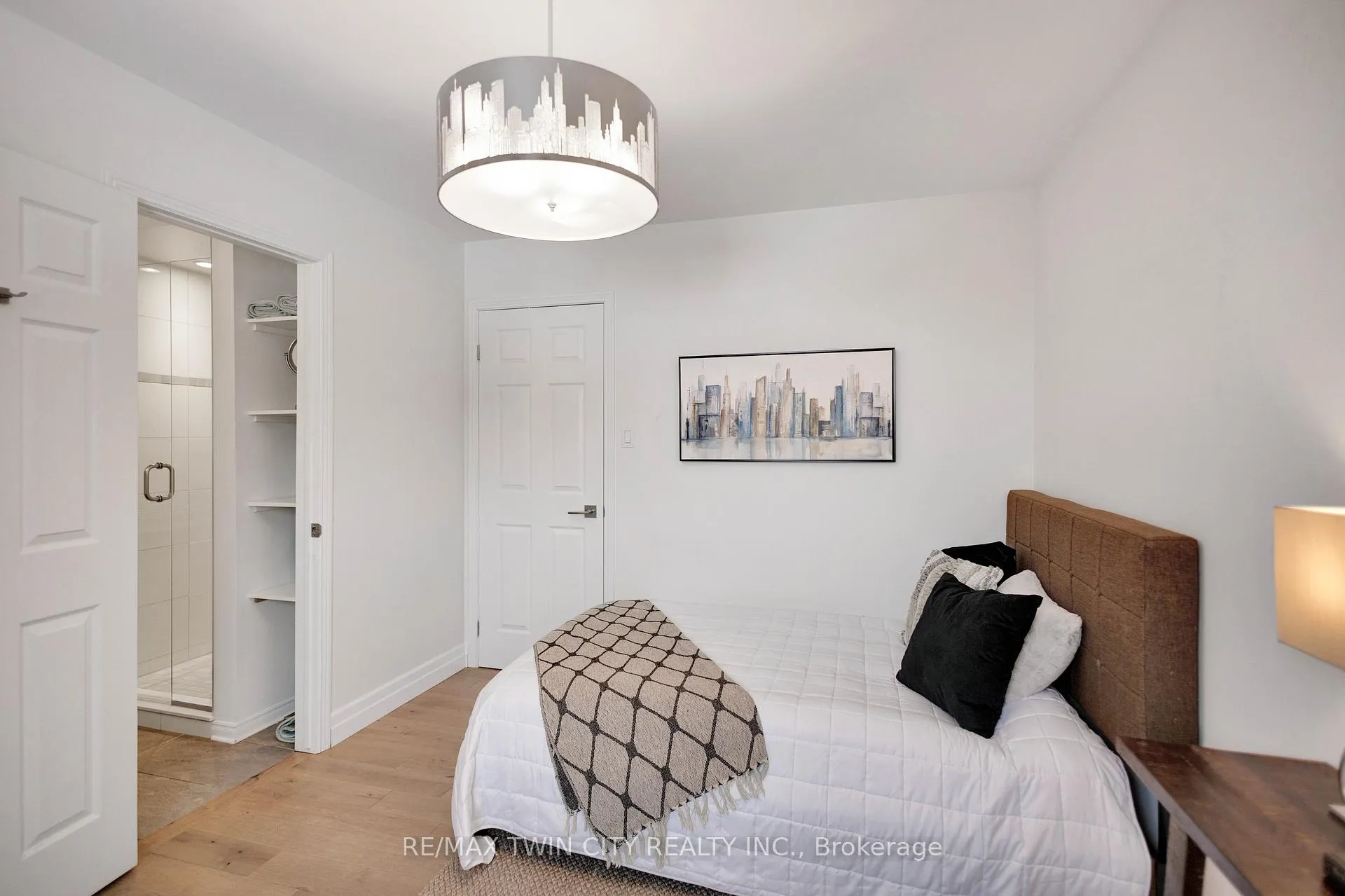 Photo 31 of 21 Riva Ridge, Brantford — HOMEH